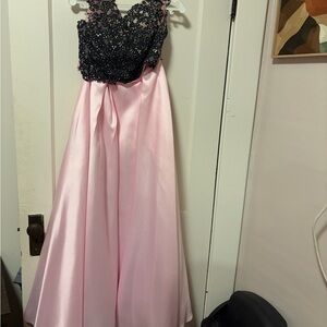 Elegant Pink and Black Prom Dress